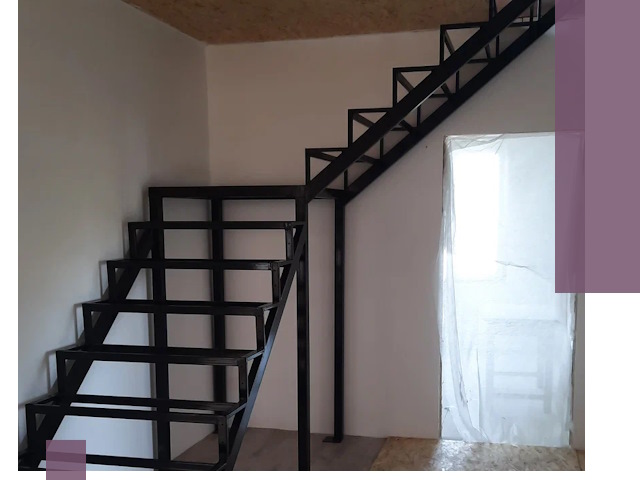 Ремонт металлических лестниц в Колпине: быстро и надежно