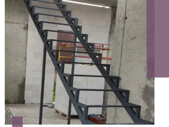 Демонтаж металлических лестниц в Колпине быстро и безопасно