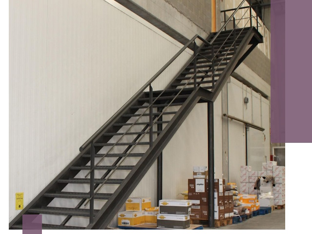 Лестницы для производства в Колпине — изготовление и монтаж