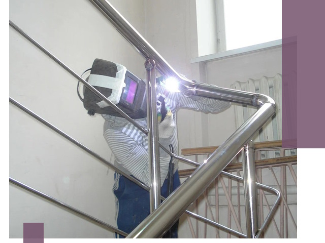 Монтаж перил и ограждений качественно в Колпине