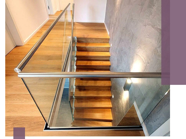 Перила для лестницы в доме — изготовление и монтаж в Колпине