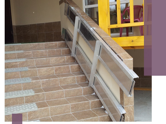 Откидные пандусы под ключ в Колпине — монтаж и демонтаж