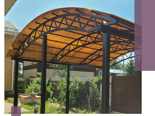 Изготовление навесов под ключ в Колпине из качественных материалов