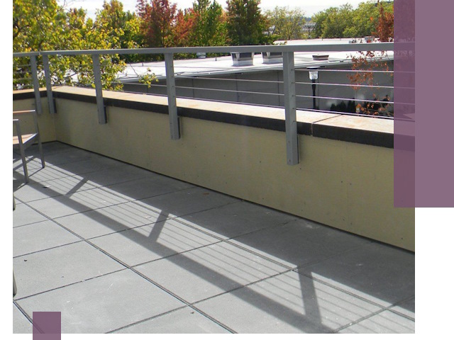 Металлические парапеты под ключ в Колпине: монтаж и изготовление